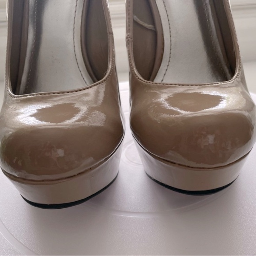 Nude Platform Heels - Picture 8 of 10